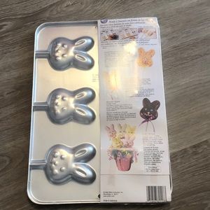 NEW Vintage Easter Treats Baking Pan